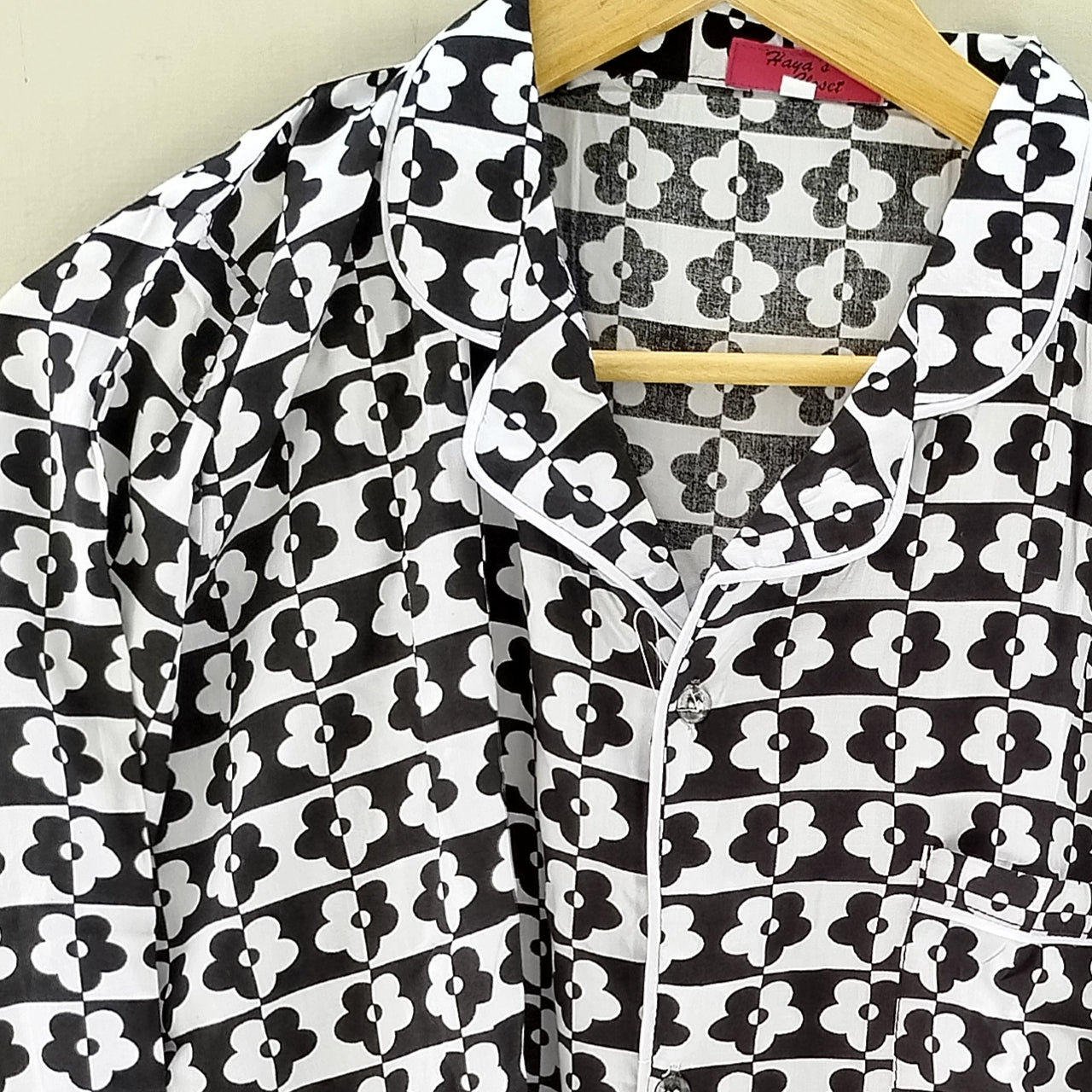 Black white check Pyjamas With Free Scurnchi.