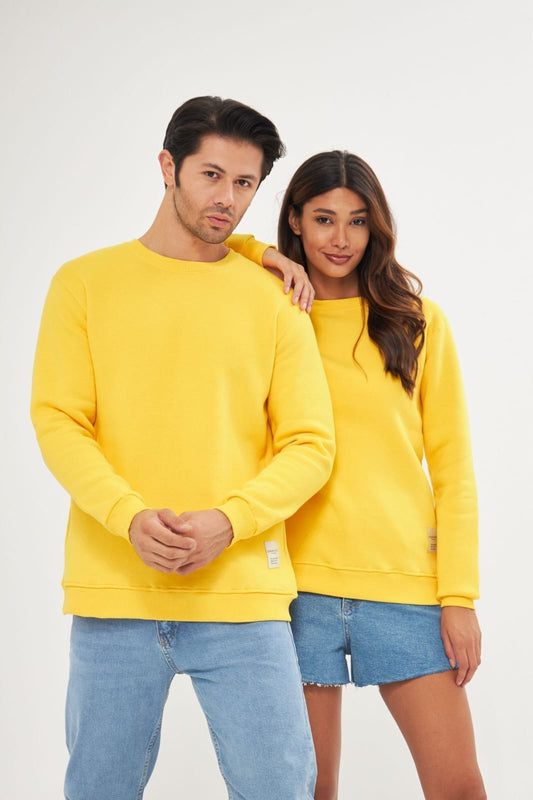 Fleece Favorite: Comfortable Yellow Sweatshirt