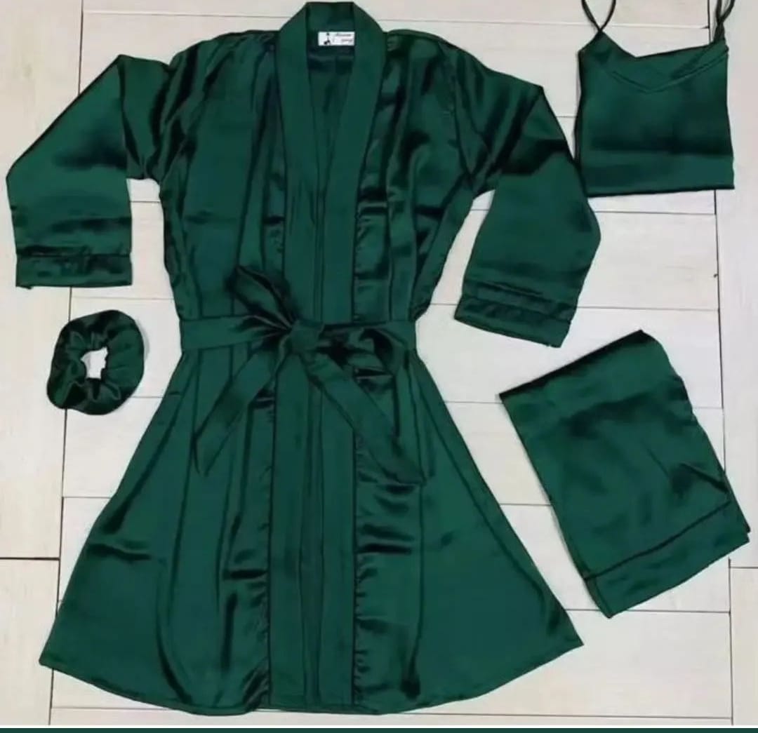 D-Green Gown Set