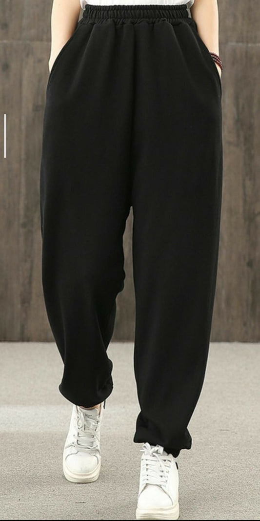 Black winters fleece sweatpants